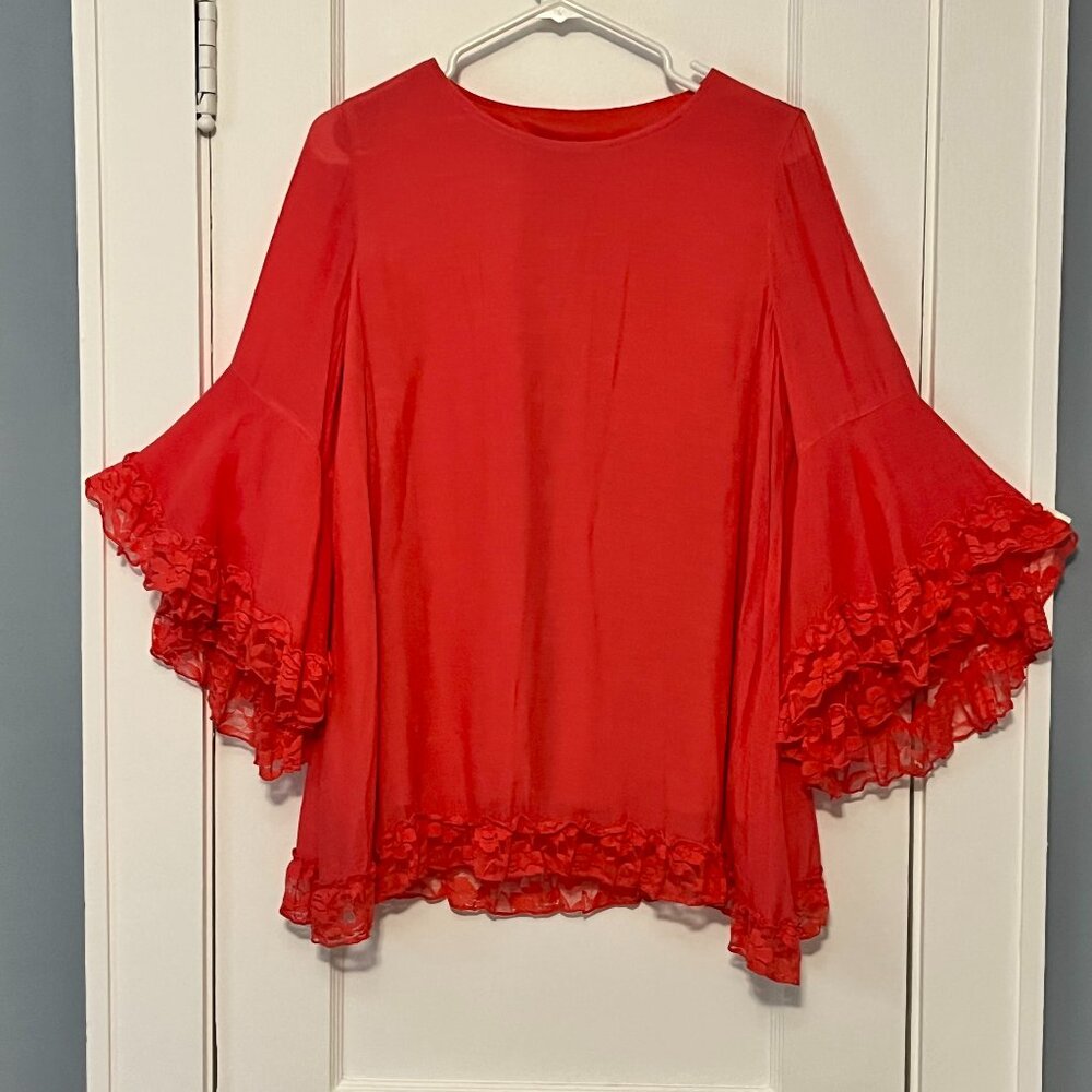 Ali Miles tiered bell sleeve lace trim blouse size small coral boho feminine